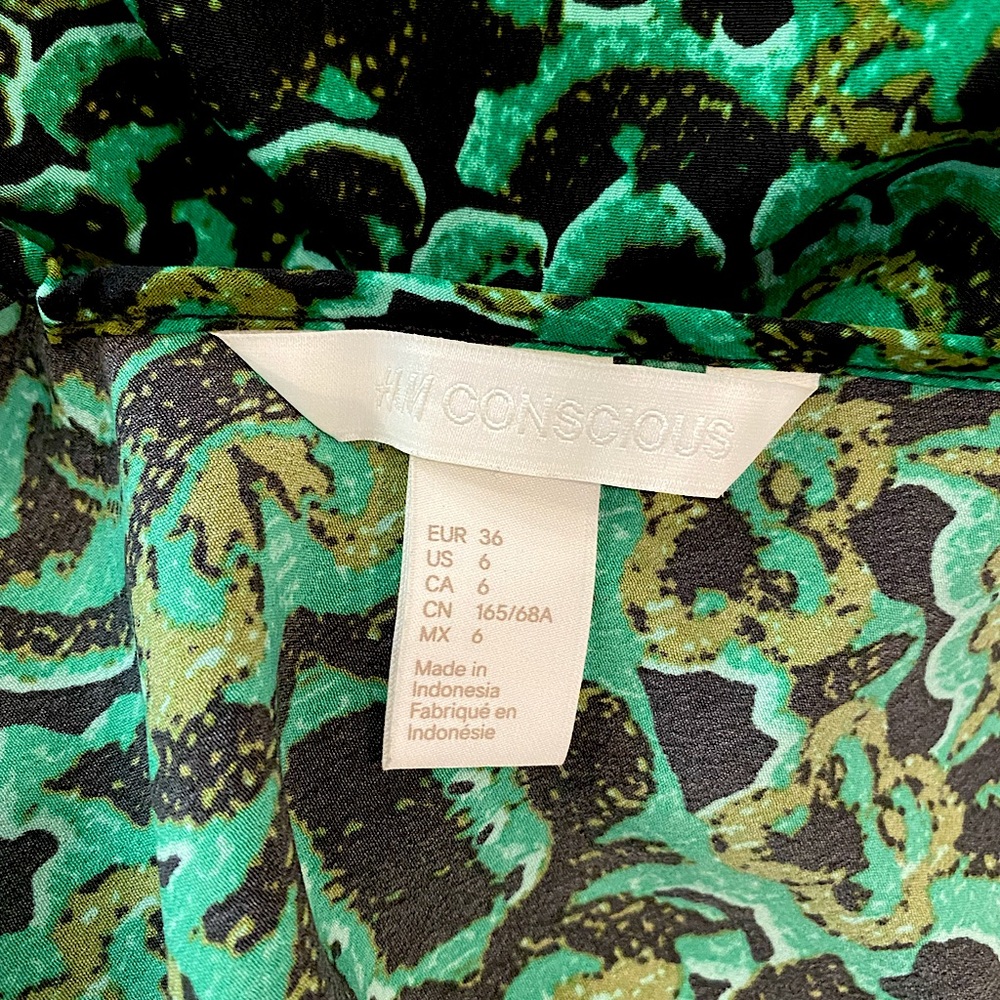 H&M Conscious Wide-Leg Vibrant Green Printed Jumpsuit - sz 6 - Picture 8 of 8